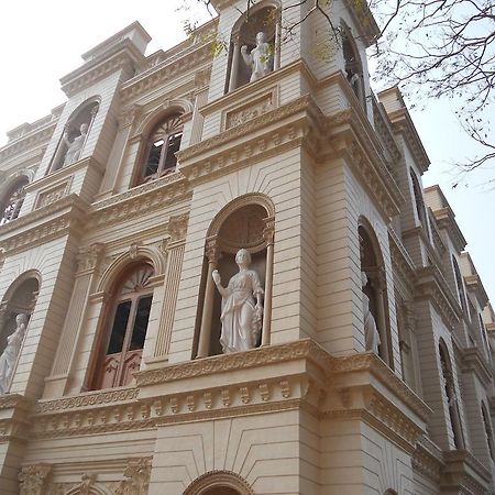 加尔各答 Prayag Aristro Club酒店 外观 照片